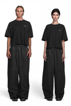 "ATLAS" Boxy T-Shirt Cropped Fit mit Chrom-Schraubnieten in Schwarz