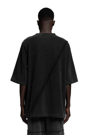 "2 WORLDS" T-Shirt Oversized Silhouette in Washed Black