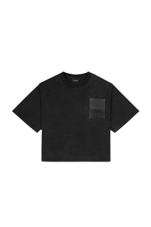 "CROPPED PATCH" T-Shirt Cropped Boxy in Washed Black