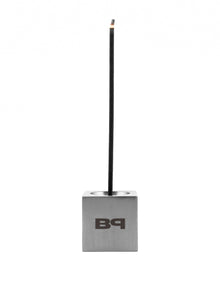 "MONOLITH" Incense Holder aus Edelstahl mit gebürsteter Oberfläche
