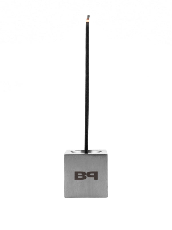 "MONOLITH" Incense Holder aus Edelstahl mit gebürsteter Oberfläche