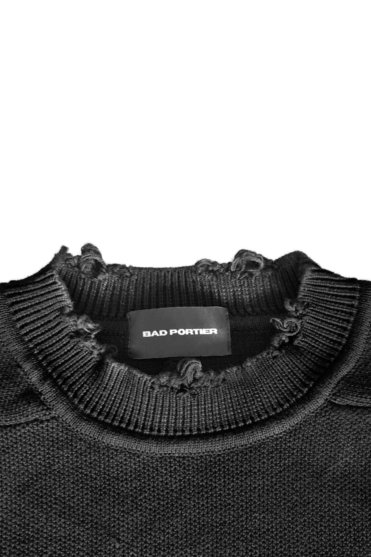 "CYBER ATTACK" Sweater Knit Distressed in Schwarz