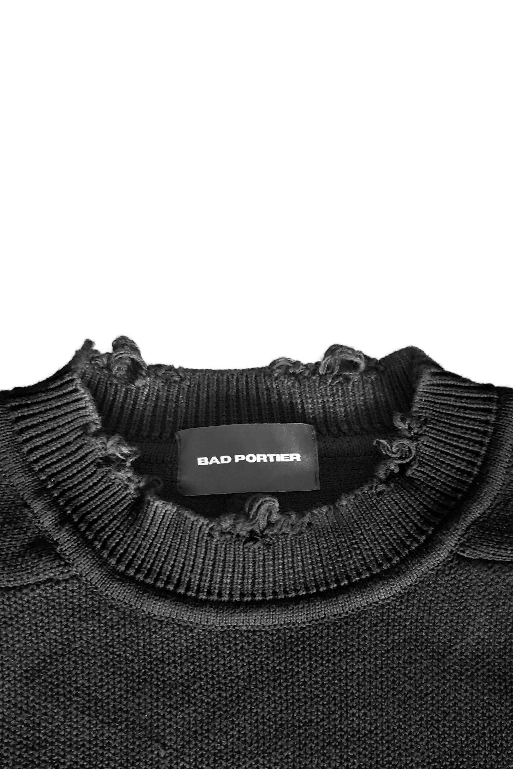 "CYBER ATTACK" Sweater Knit Distressed in Schwarz