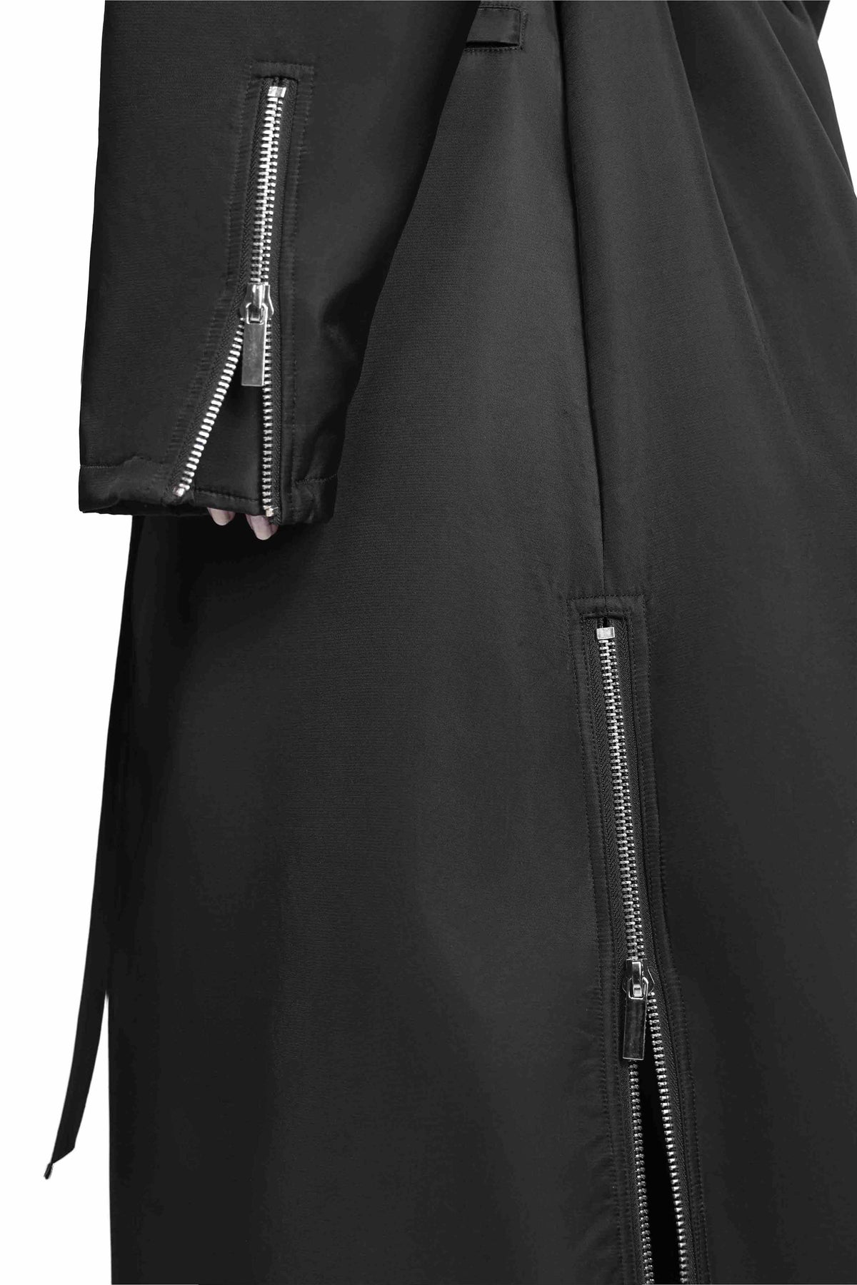 "SPINA" Transformable Coat in Black
