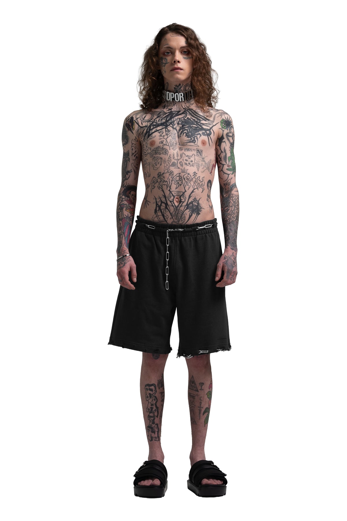 "CLFV" Chain Shorts Distressed Heavyweight in Schwarz