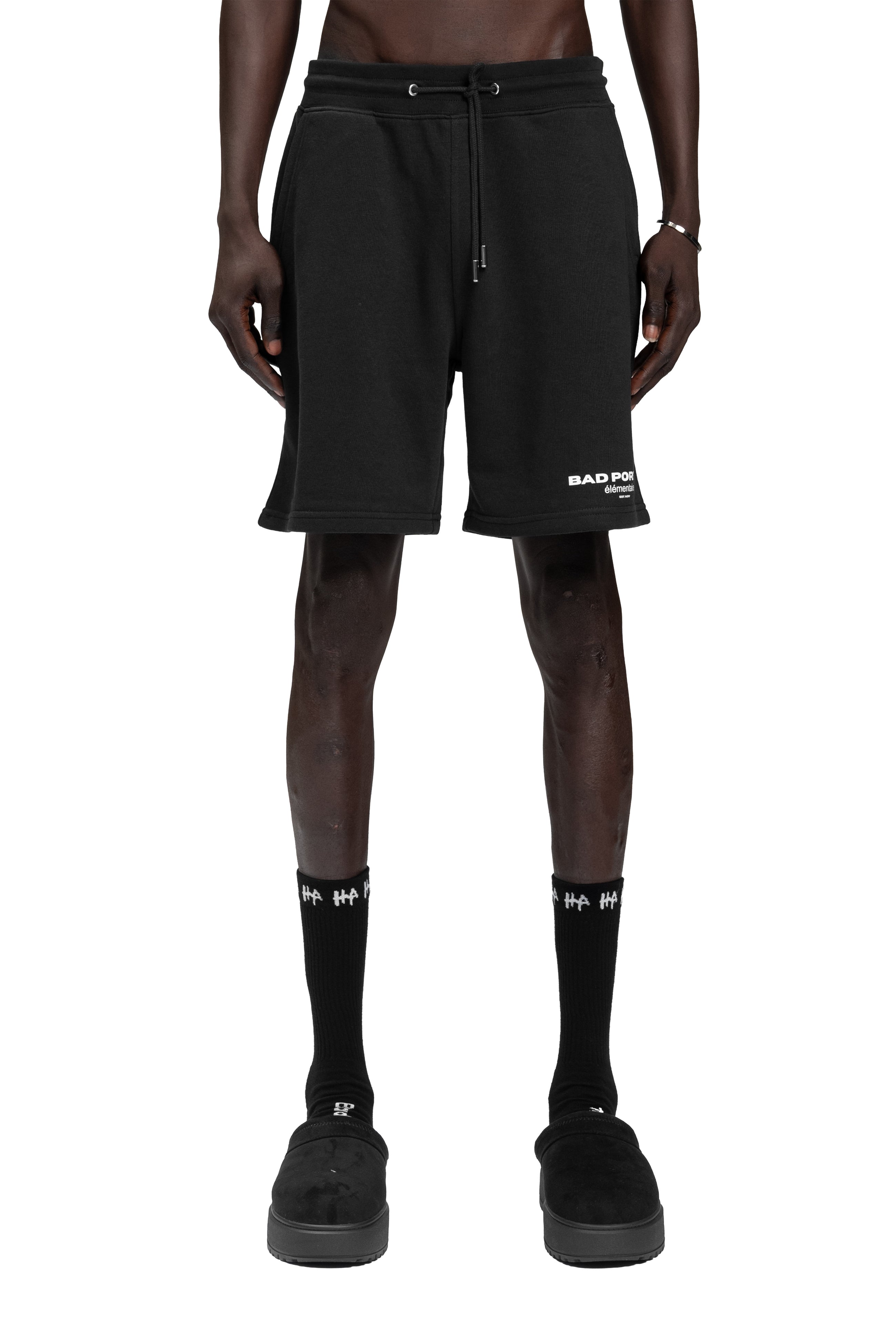 "LOGO" Shorts Regular in Schwarz