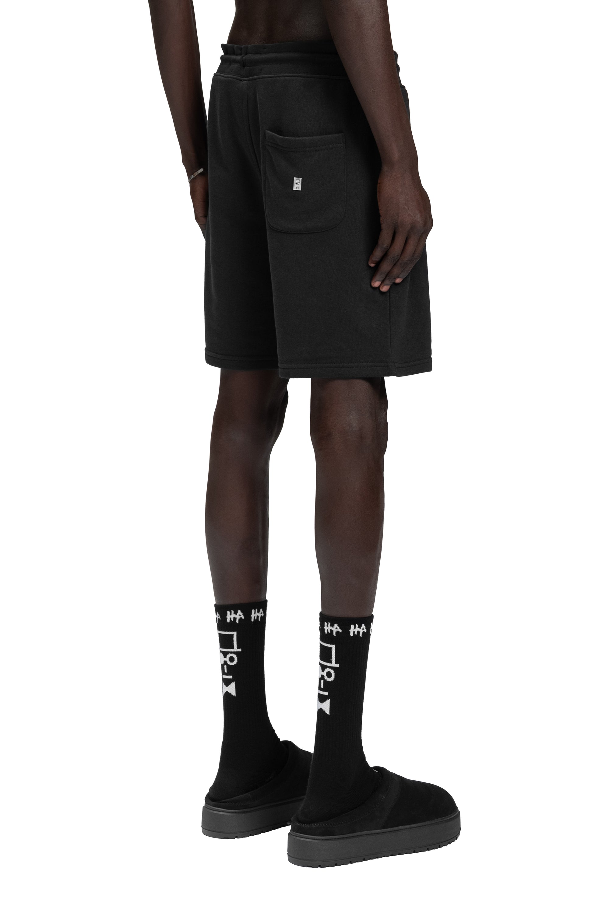 "LOGO" Shorts Regular in Schwarz