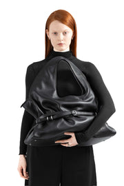 "STUNT" Belted Bag XXL aus Leder in Schwarz