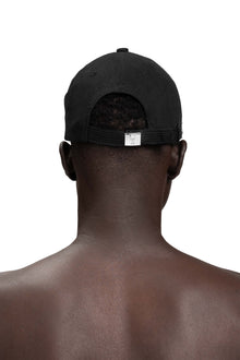 "PORTIER" Logo Cap Distressed in Schwarz