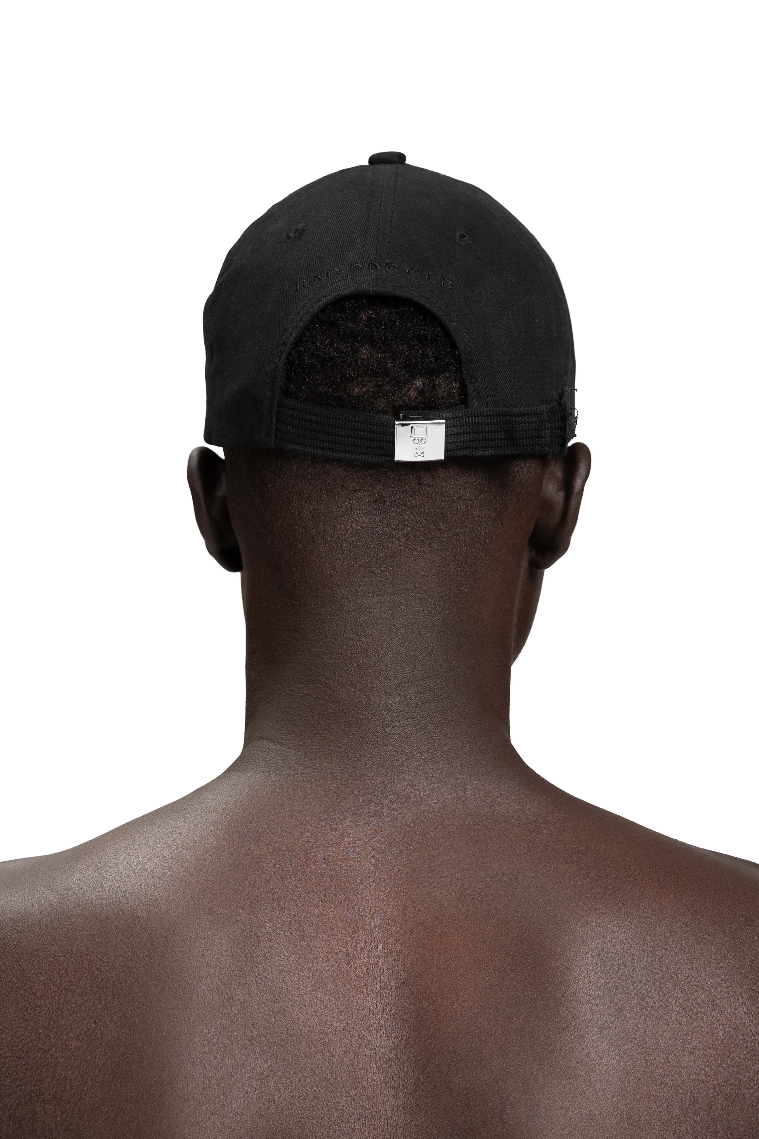 "PORTIER" Logo Cap Distressed in Schwarz