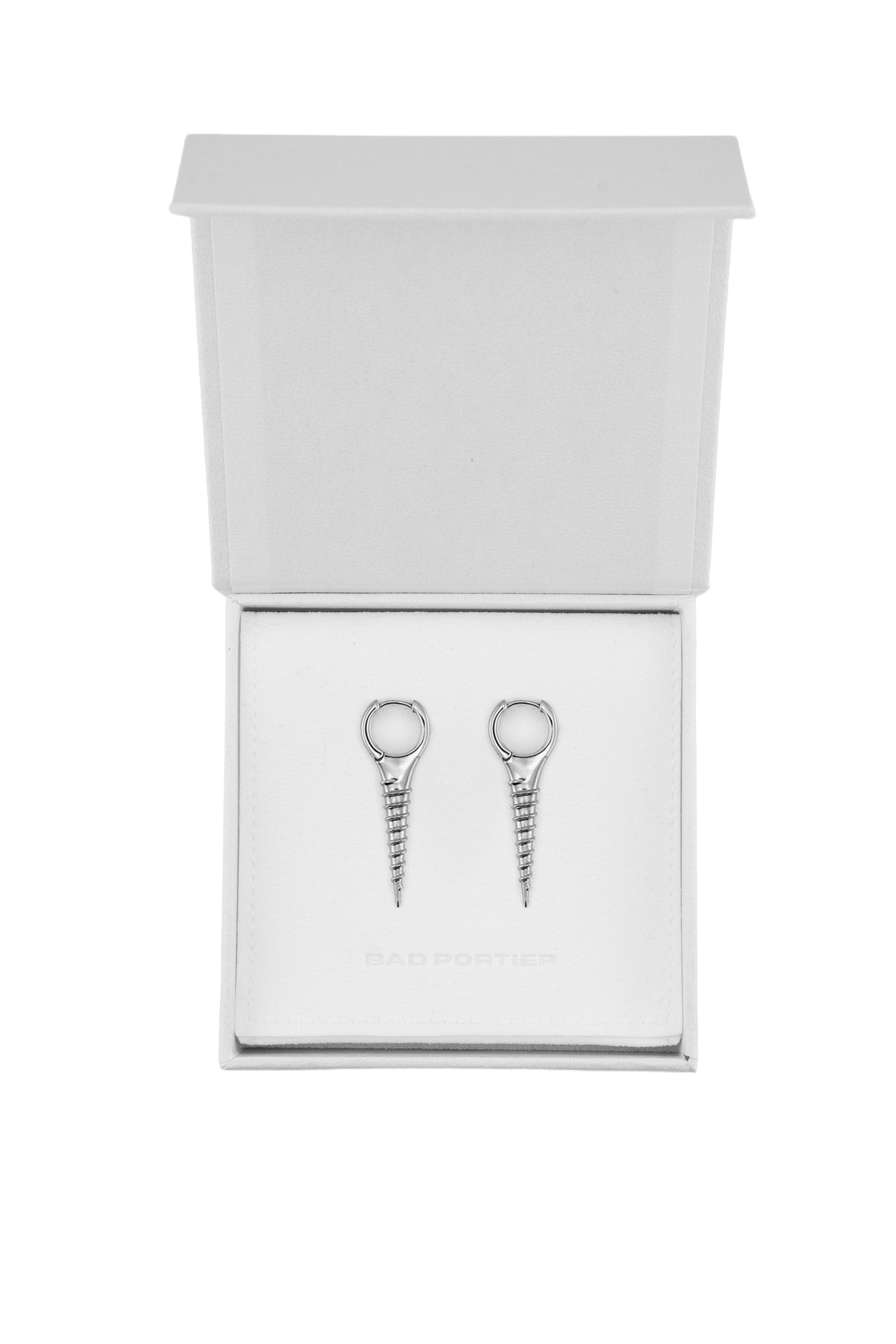 "SCHRAUBE" Long Earring with Thread Details