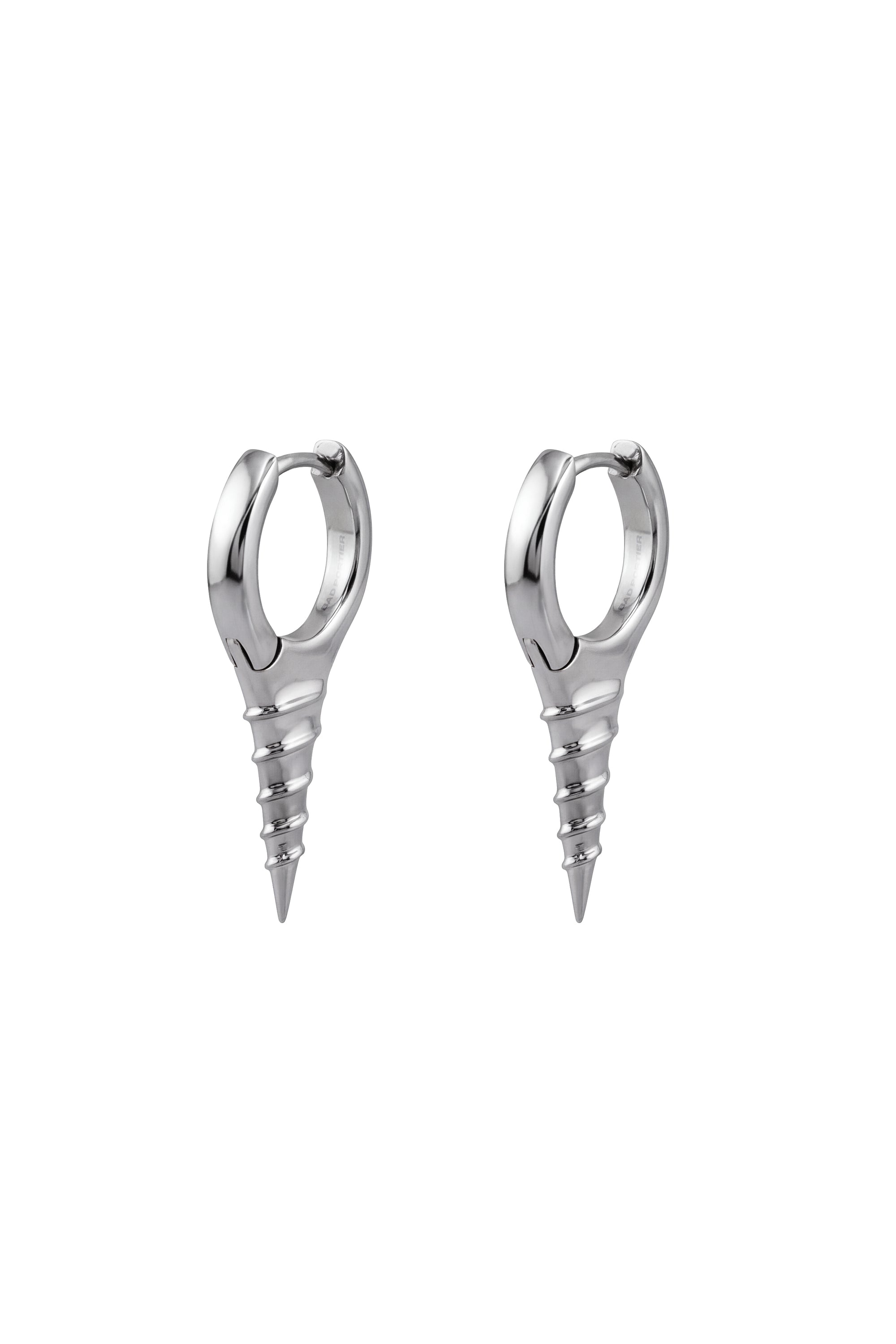 "SCHRAUBE" Short Earring with Thread Details