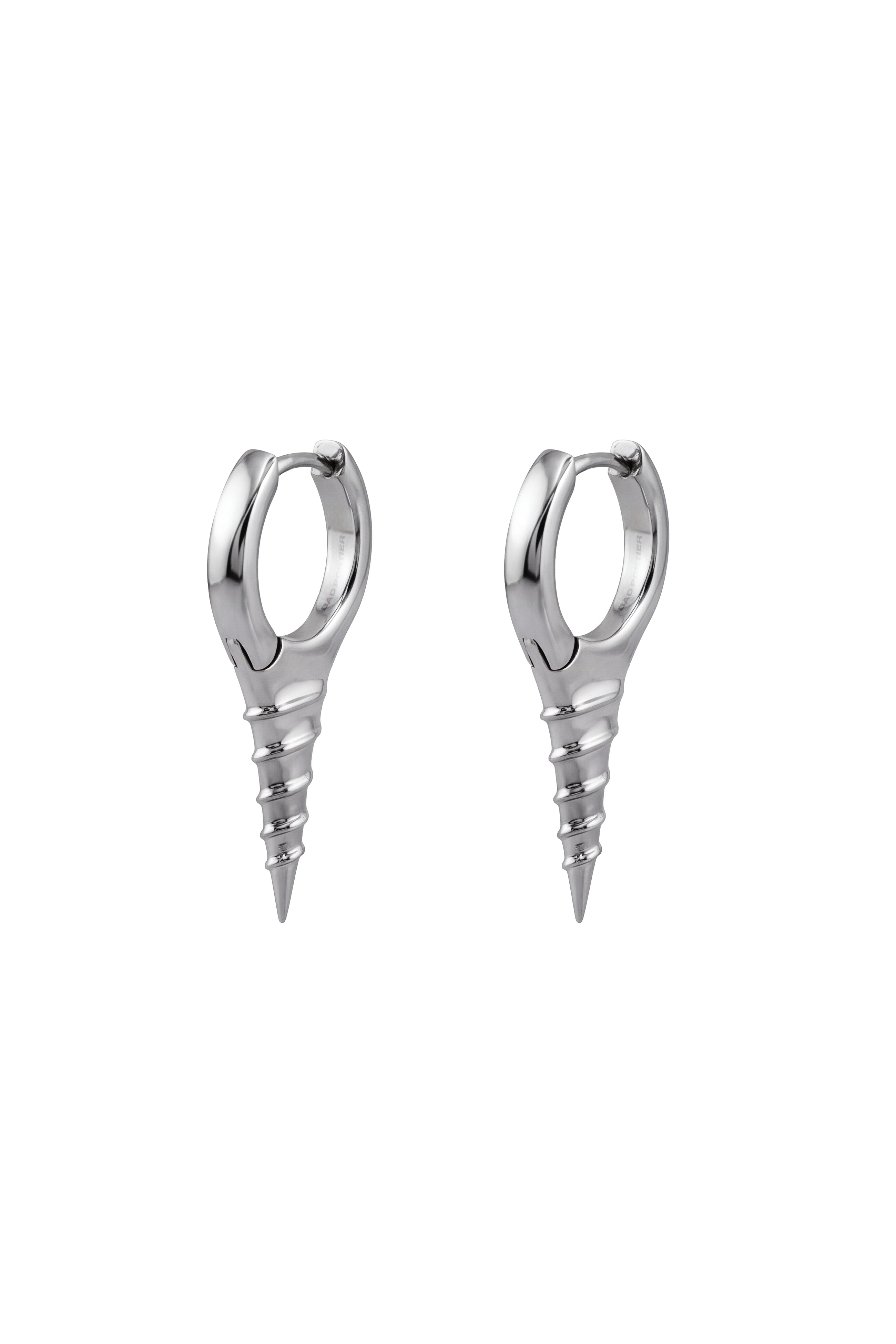 "SCHRAUBE" Short Earring with Thread Details