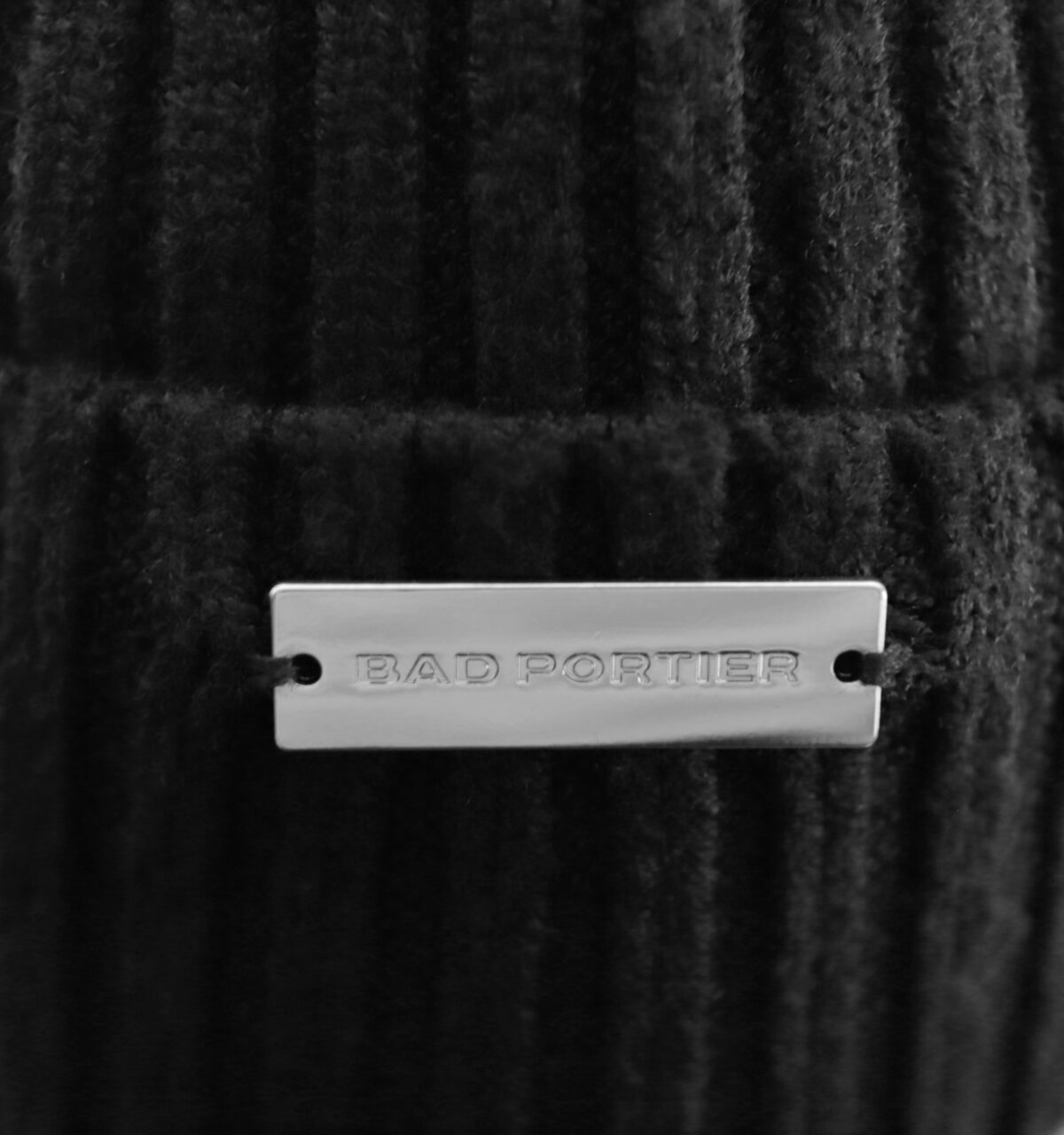 Frozen Beanie Black - Image 5