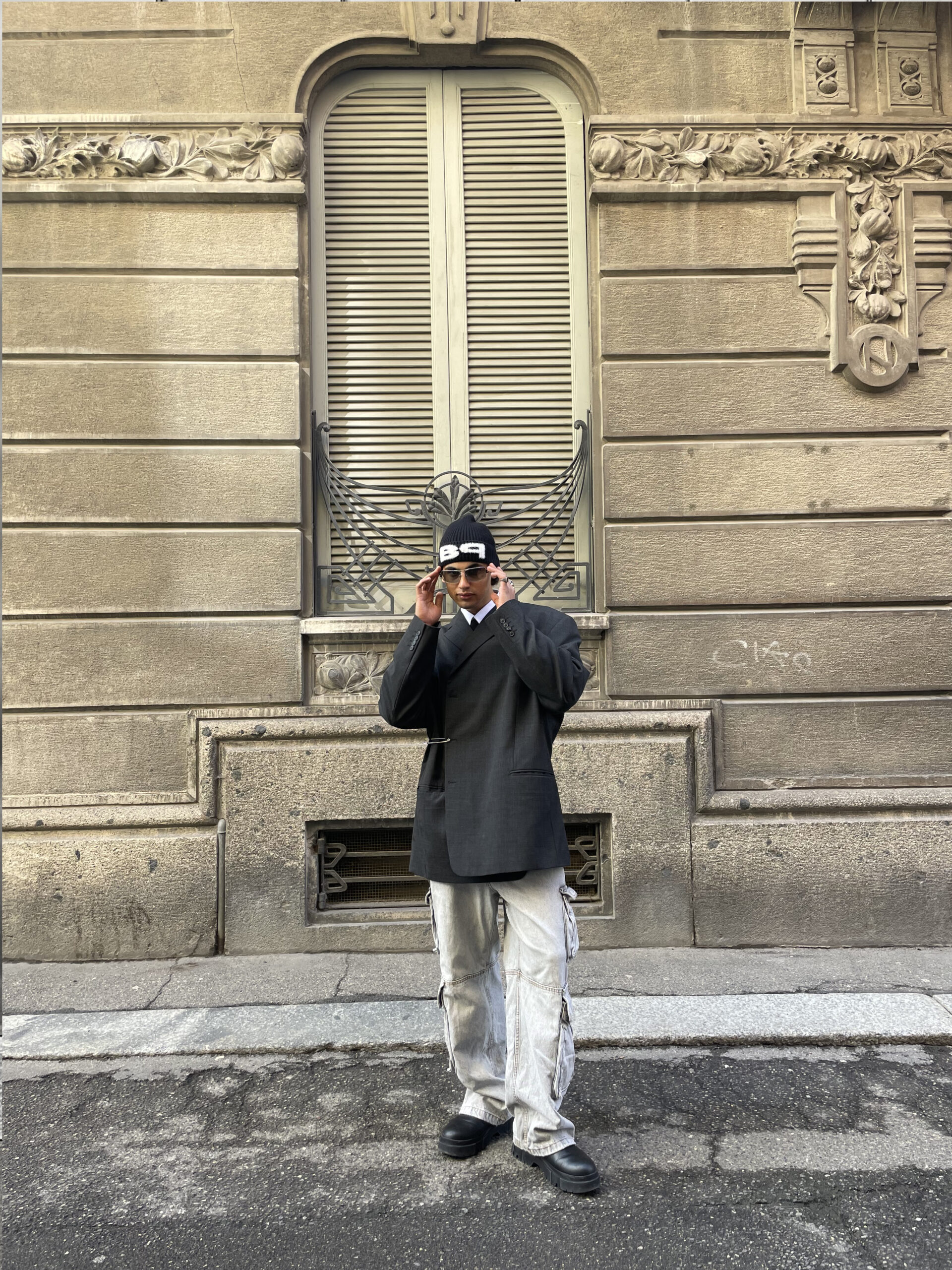 Copy of oukiliomar_Bad_Portier_Accessories_FROZEN_BEANIE_BLACK_élémentaire_Streetwear_Collection_2024_6