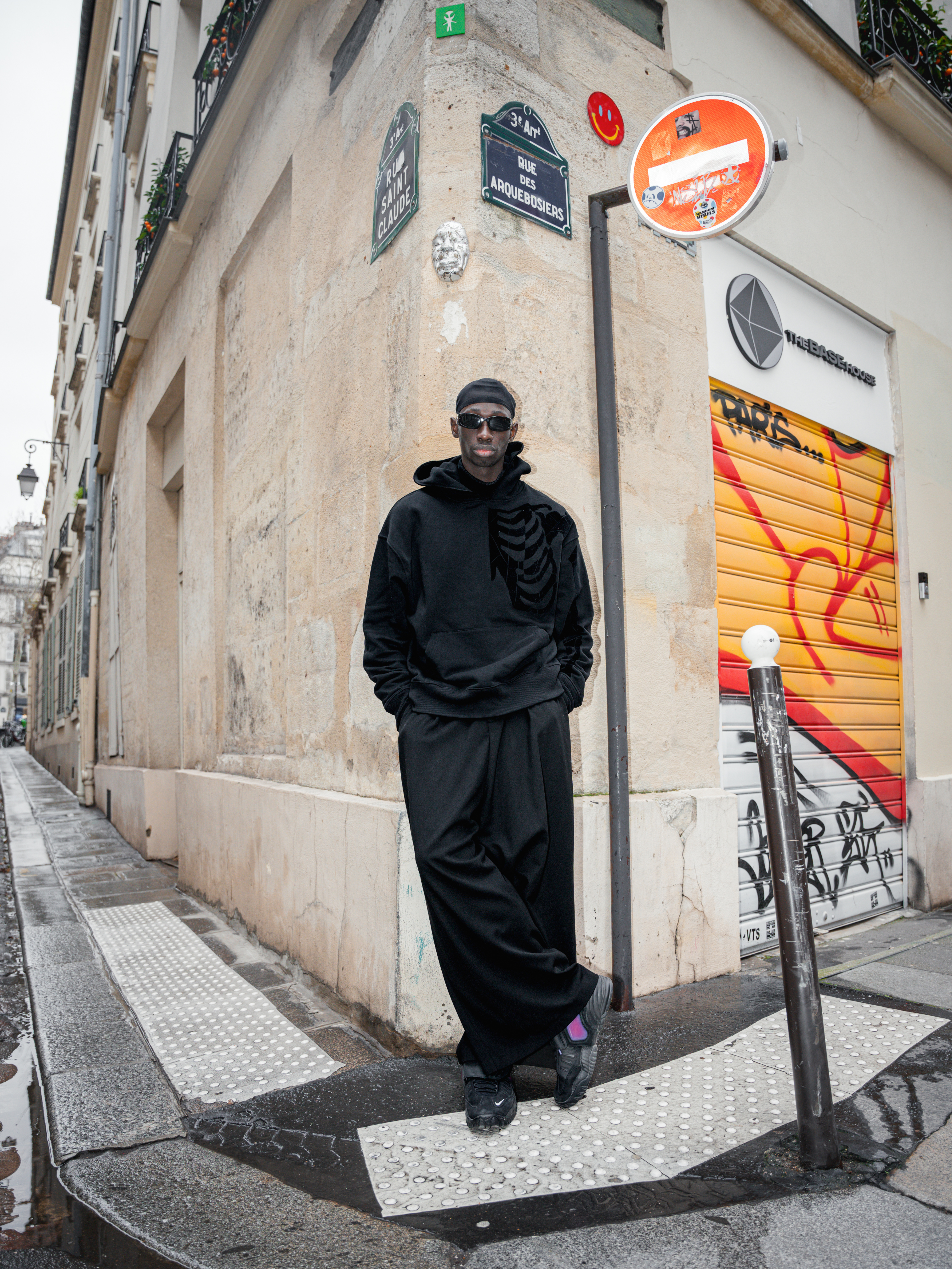 Copy of goldenkuroiii_Bad_Portier_Hoodies_ÉLÉMENTAIRE_SKELETON_HOODIE_BLACK_élémentaire_Streetwear_Collection_2024_4