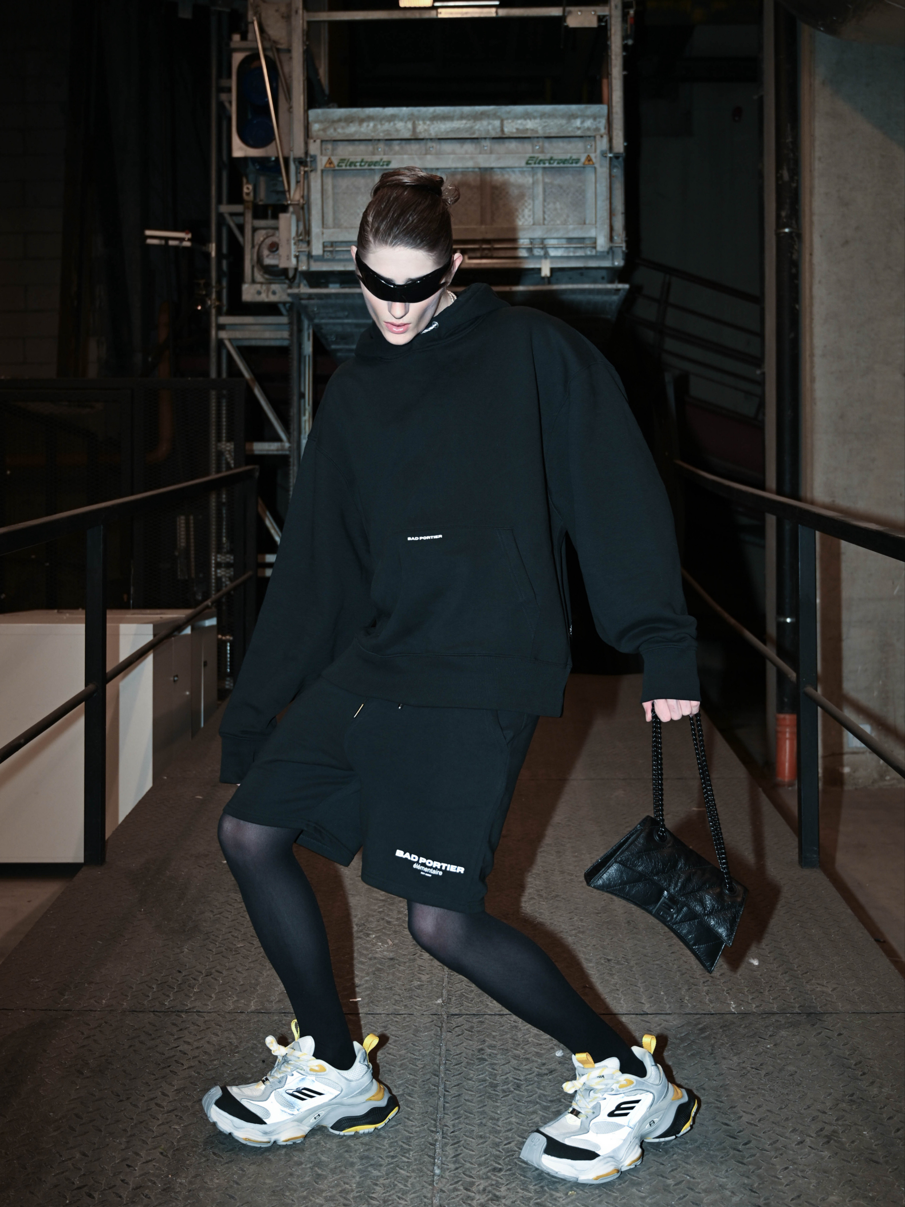 laurean.edwardby_Bad_Portier_Hoodies_ÉLÉMENTAIRE_CROSS_HOODIE_BLACK_élémentaire_Streetwear_Collection_2024_3