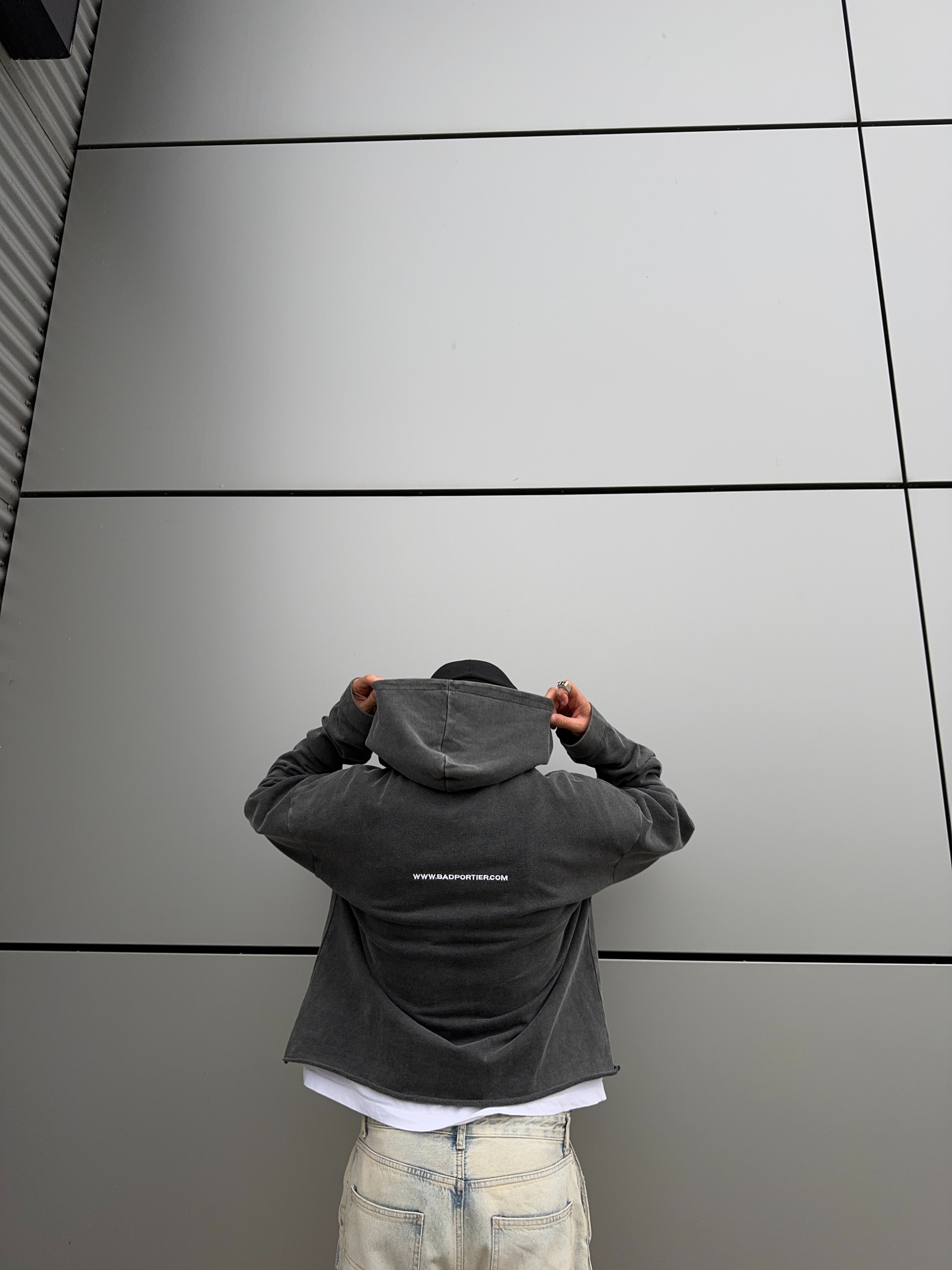 oier6herrera_Bad_Portier_Hoodies_CROPPED_ACID_HOODIE_élémentaire_Streetwear_Collection_2024_3